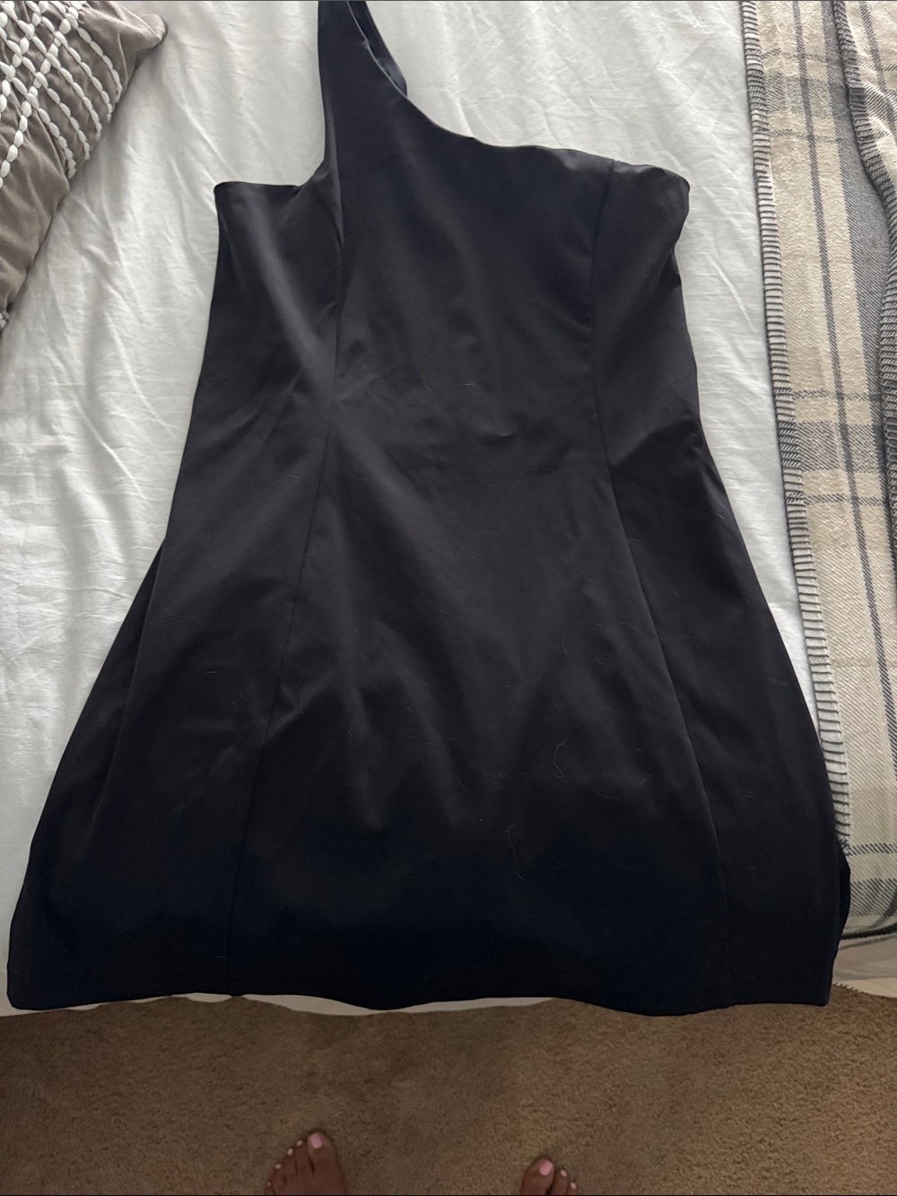 Outdoor Voices Asymmetric One-Shoulder Black Dress